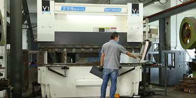 CNC Bending machine