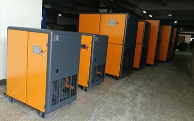Air compressor with turbo fan